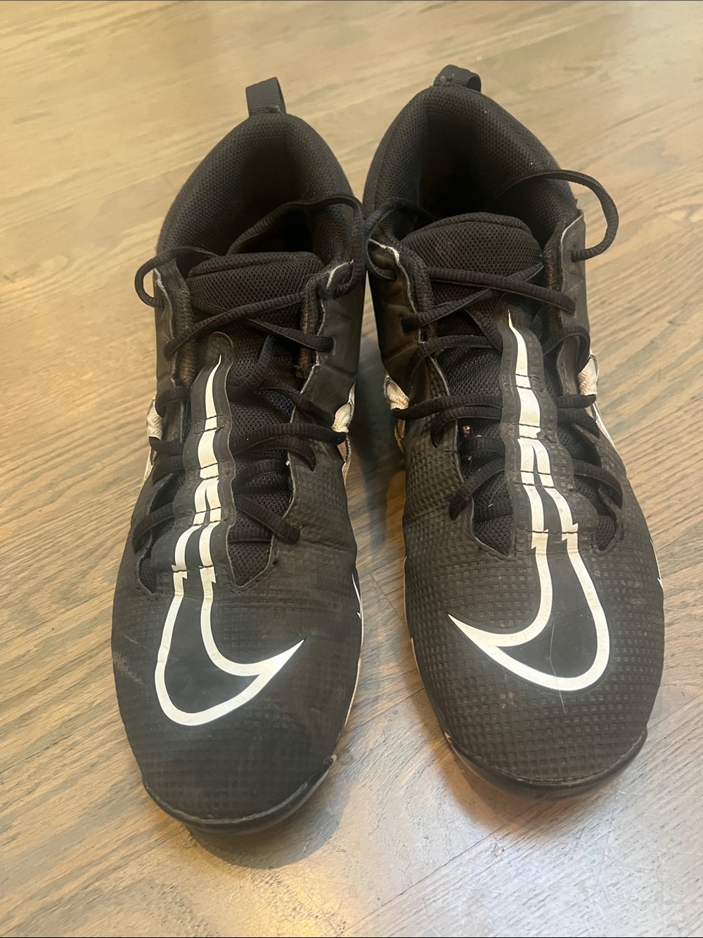 Nike Men’s Alpha Menace Cleats size 10